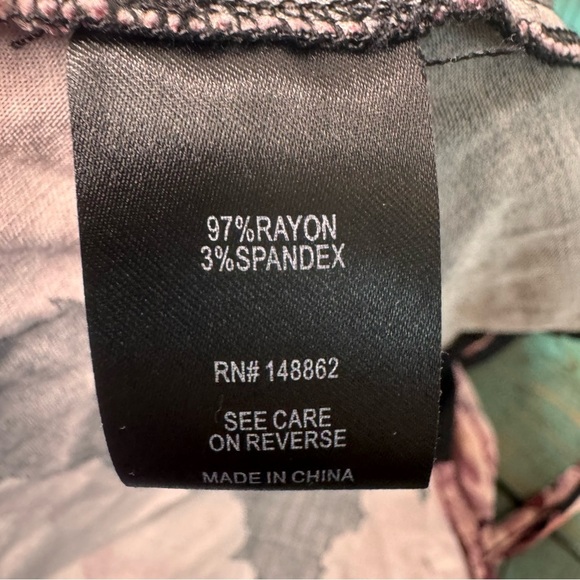 Torrid Black Floral Challis Corset Cami Size 0 Large - Picture 8 of 9